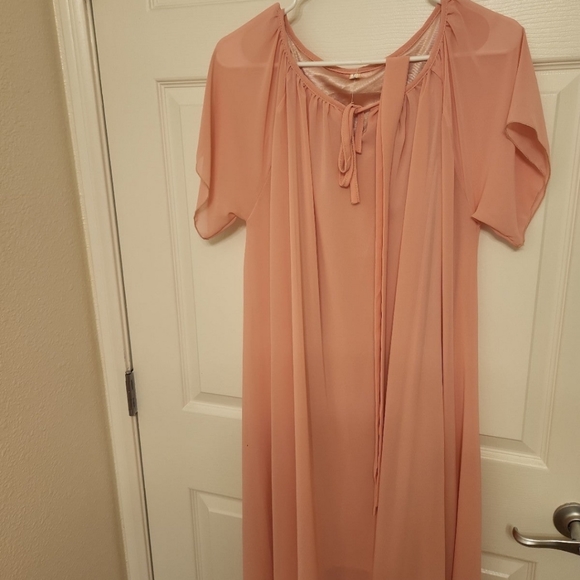 You and me nwot dress size L peach color - Picture 2 of 3